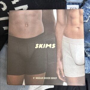 SKIMS Men's Boxer Briefs - Black and Cream